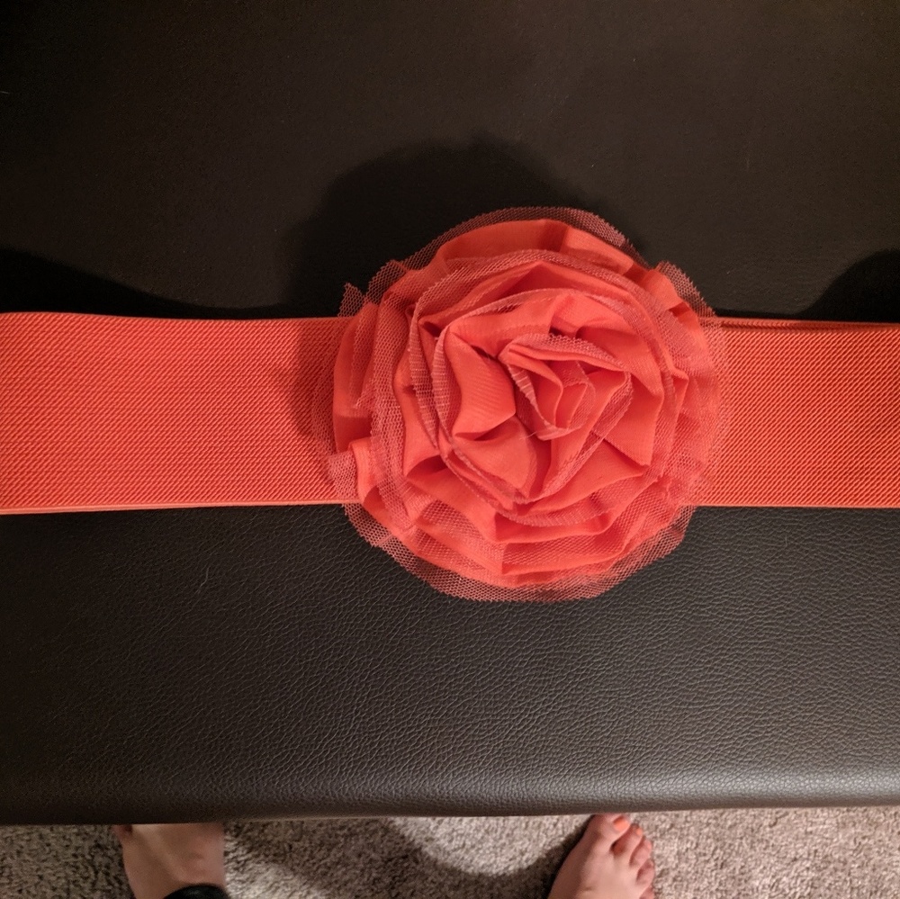 Cute, coral elastic belt